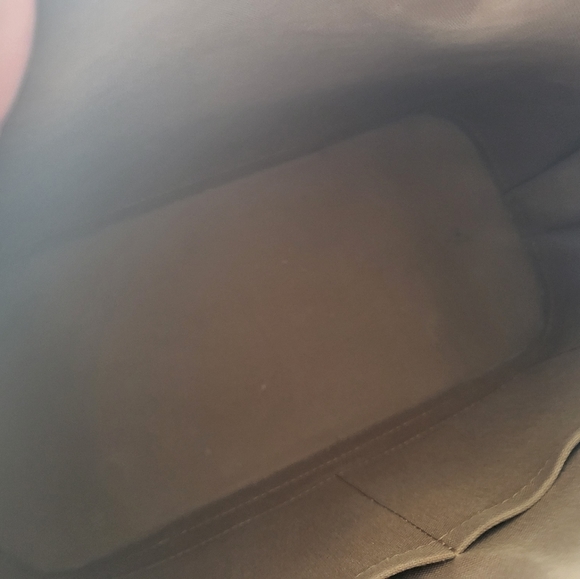 Louis Vuitton Alma PM Monogram - Picture 8 of 11